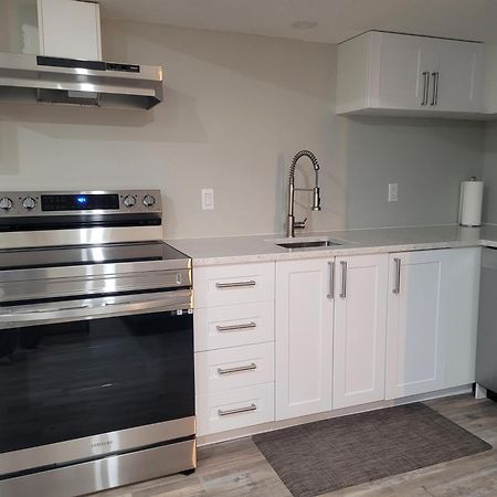 Boardwalk Homes - Executive Guest Rooms & Townhomes Kitchener Dış mekan fotoğraf