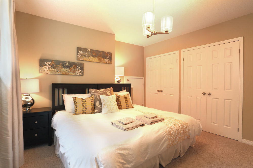 Boardwalk Homes - Executive Guest Rooms & Townhomes Kitchener Dış mekan fotoğraf